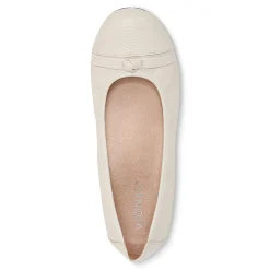 Amorie Flat