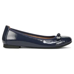 Amorie Flat