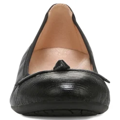 Amorie Flat