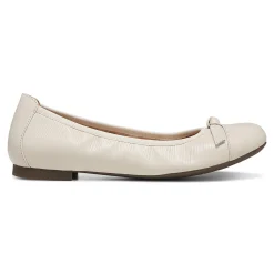 Amorie Flat (Wide)