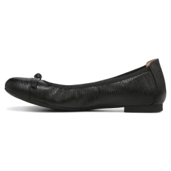 Amorie Flat (Wide)