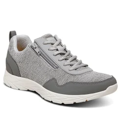 Jetta Sneaker