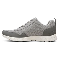 Jetta Sneaker