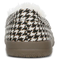 Lynez Slipper
