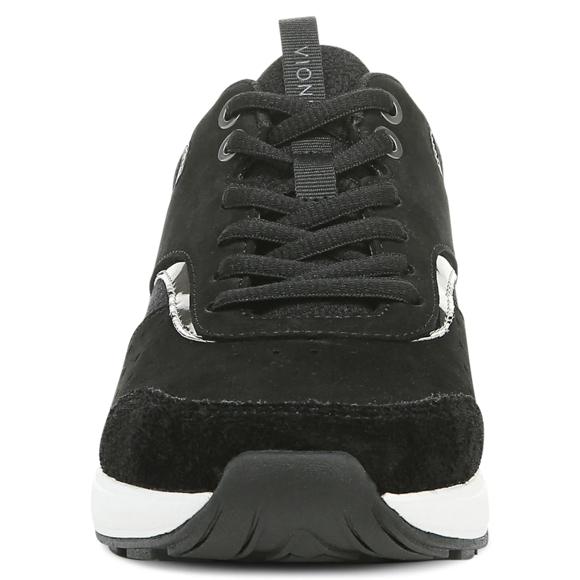 Nova Sneaker