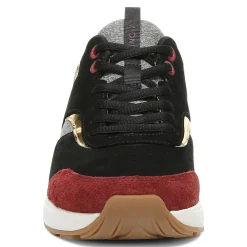 Nova Sneaker