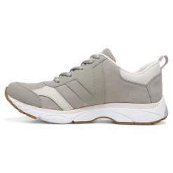 Zanny Sneaker