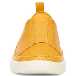Zinah Slip On